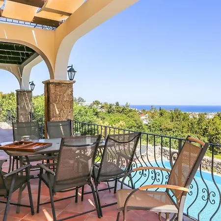 Sakura * Kyrenia (Northern Cyprus)