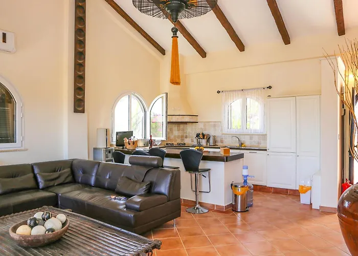 Villa Sakura Kerínia